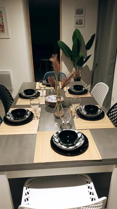 Gite De Cyrielle Et Pascal Classe 3 * Villa Saint-Sauveur  Екстериор снимка