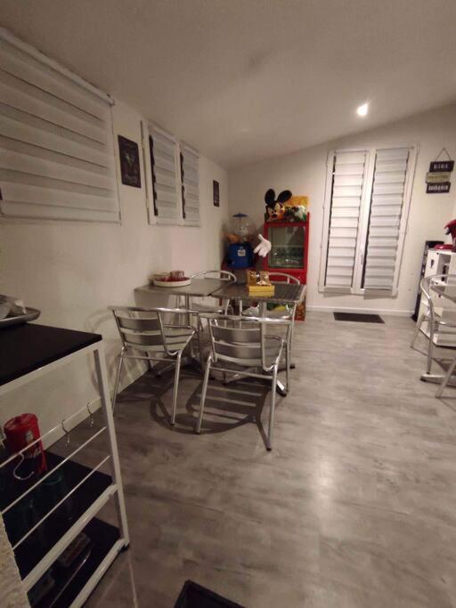 Gite De Cyrielle Et Pascal Classe 3 * Villa Saint-Sauveur  Екстериор снимка